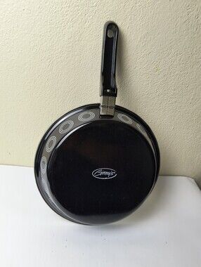 Ginnys's Black Nonstick Fry Pan with Decorative Ring Detail - Made In Indonesia